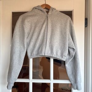 Aritzia TNA Cozy Fleece Perfect Fit Zip-up
